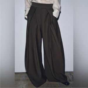 NWT ZW Collection Navy Pinstriped Pleated Wide Leg Pants Bloggers Favourite